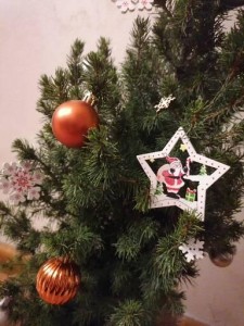 Choinka świąteczna Świerk Conica z przybraniem 60 cm